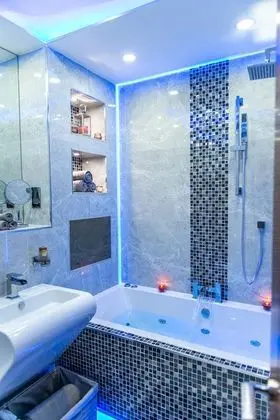 Royal Apart Daire, Sıcak Su Havuzu (The Royal Spa Suite)