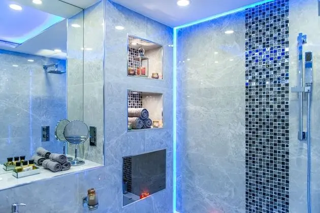 Royal Apart Daire, Sıcak Su Havuzu (The Royal Spa Suite)