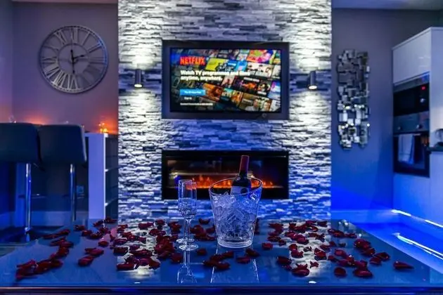 Royal Apart Daire, Sıcak Su Havuzu (The Royal Spa Suite)