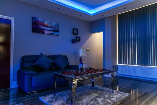 Royal Apart Daire, Sıcak Su Havuzu (The Royal Spa Suite)