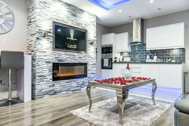Royal Apart Daire, Sıcak Su Havuzu (The Royal Spa Suite)