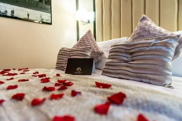 Royal Apart Daire, Sıcak Su Havuzu (The Royal Spa Suite)