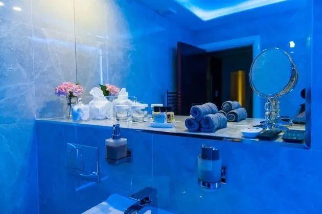 Superior Apart Daire, Sıcak Su Havuzu (The Love Nest Suite)