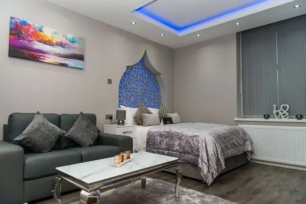Deluxe Apart Daire, Banyolu/Duşlu (First Floor Back Flat)
