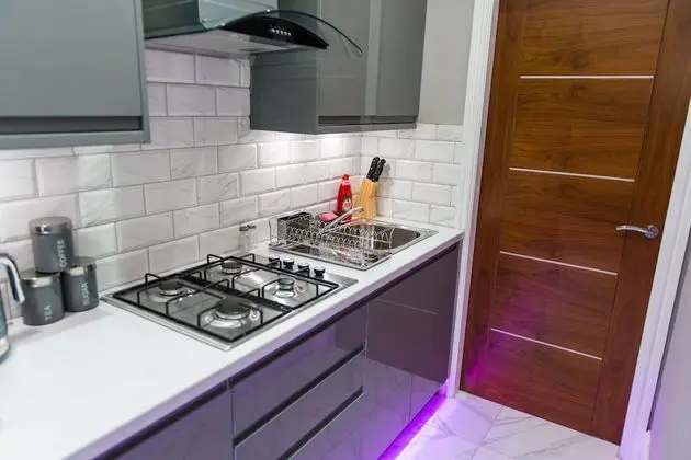 Deluxe Apart Daire, Banyolu/Duşlu (First Floor Back Flat)