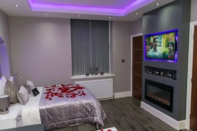Deluxe Apart Daire, Banyolu/Duşlu (First Floor Back Flat)