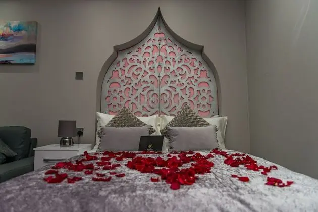 Deluxe Apart Daire, Banyolu/Duşlu (First Floor Back Flat)