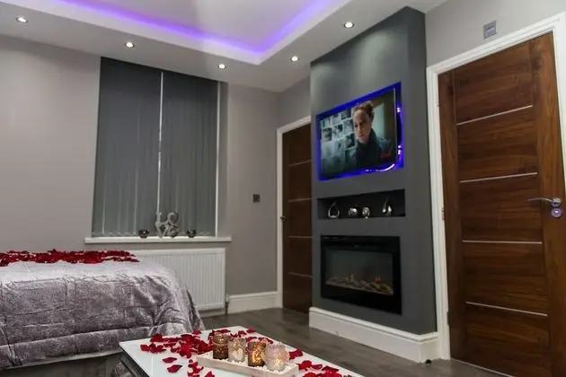 Deluxe Apart Daire, Banyolu/Duşlu (First Floor Back Flat)