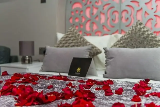 Deluxe Apart Daire, Banyolu/Duşlu (First Floor Back Flat)