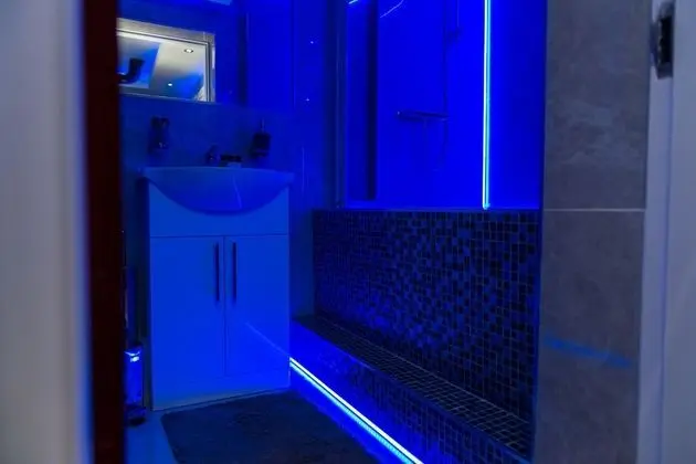 Superior Apart Daire, Banyolu/Duşlu