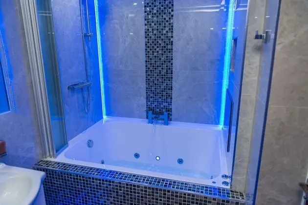 Superior Apart Daire, Banyolu/Duşlu