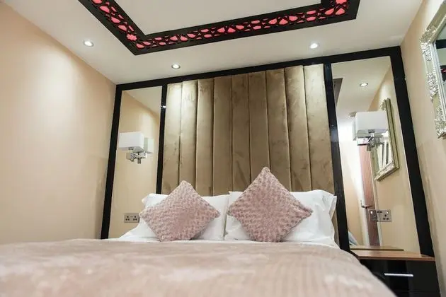 Superior Apart Daire, Banyolu/Duşlu