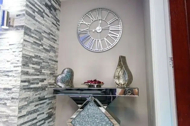 Superior Apart Daire, Banyolu/Duşlu