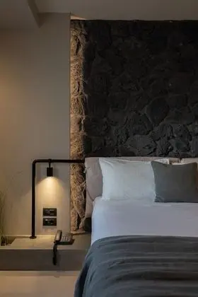 Elite Suite with Outdoor Heated Hot Tub and Sea View