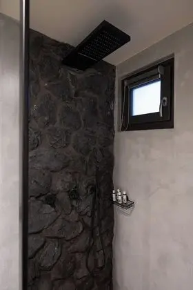 Elite Suite with Outdoor Heated Hot Tub and Sea View