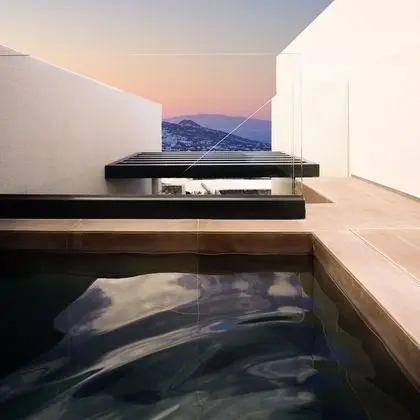 Elite Suite with Outdoor Heated Hot Tub and Sea View