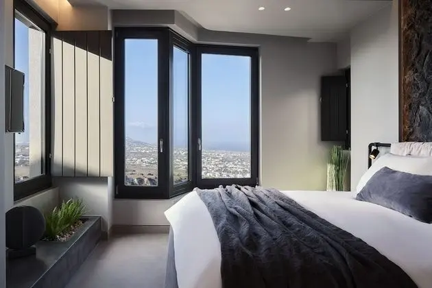 Honeymoon Suite with Private Outdoor Pool and Sea View