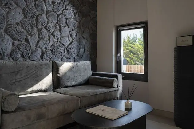 Honeymoon Suite with Private Outdoor Pool and Sea View