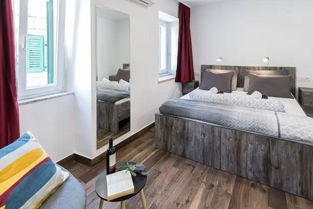 Deluxe Tek Büyük veya İki Ayrı Yataklı Oda