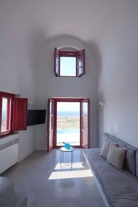 Deluxe Suite One Bedroom Sea View with Plunge Pool