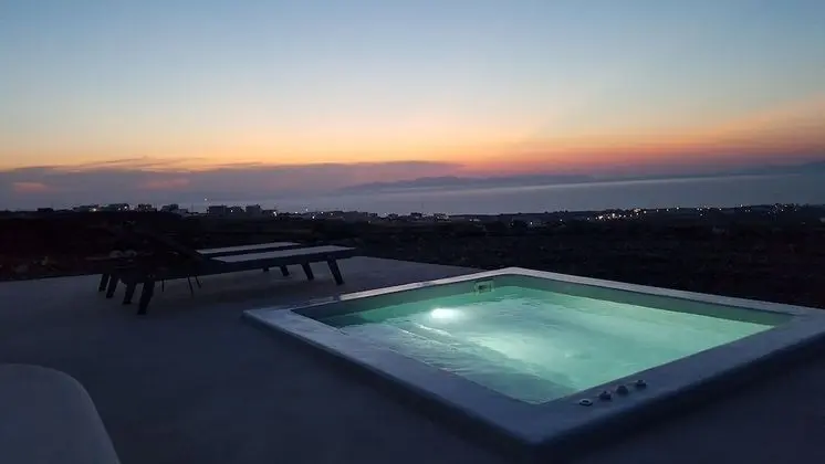 Deluxe Suite One Bedroom Sea View with Plunge Pool