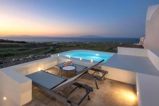 Superior Suite Two Bedrooms Sea View with Plunge Pool