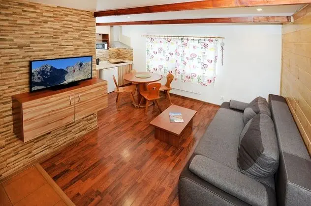 Superior Kır Evi, 2 Yatak Odası, Küçük Mutfak, Dağ Yamacı