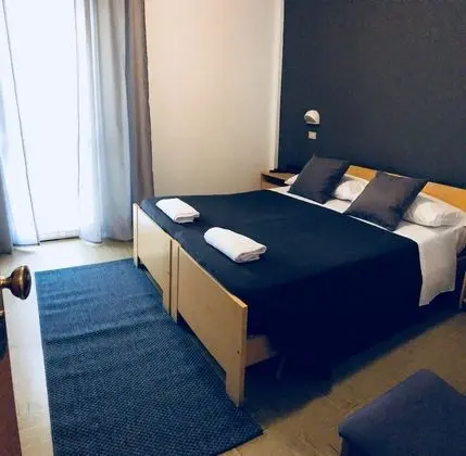Tek Büyük veya İki Ayrı Yataklı Oda