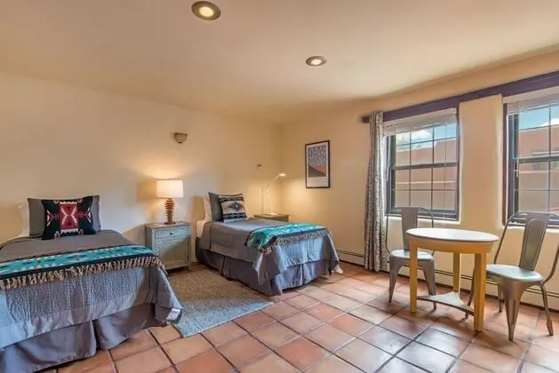 Ev (Apodaca - Spacious East Side Home wit)