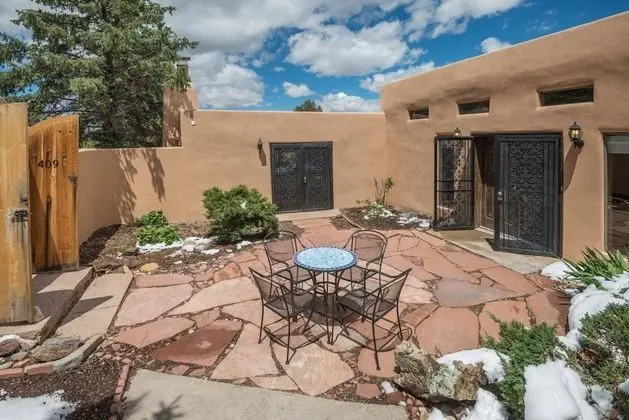 Ev (Apodaca - Spacious East Side Home wit)