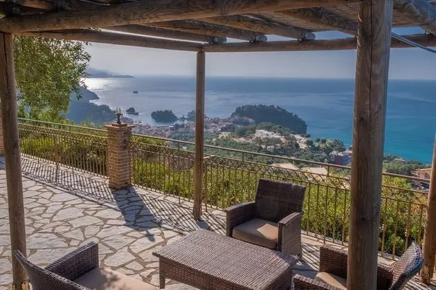 Executive Villa, 2 Yatak Odası, Kişiye Özel Havuzlu, Deniz Manzaralı