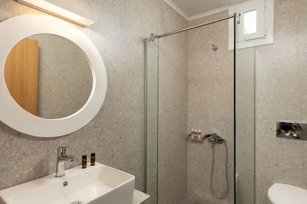 Deluxe Üç Kişilik Oda