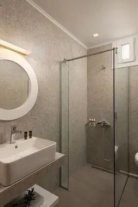 Deluxe Üç Kişilik Oda