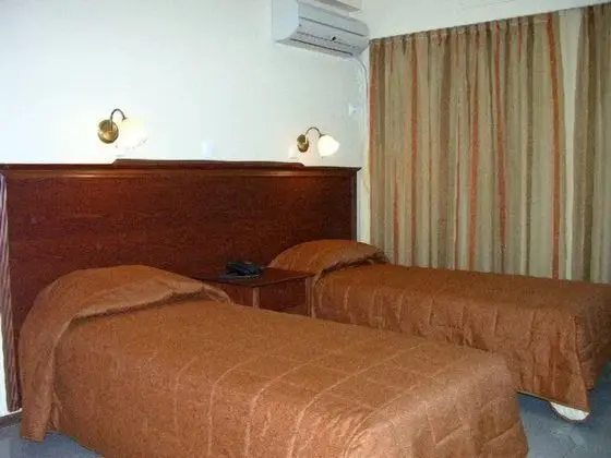 Tek Büyük veya İki Ayrı Yataklı Oda