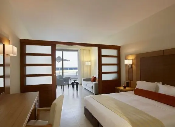 Deluxe Oda, Havuz Kullanımı, Deniz Manzaralı