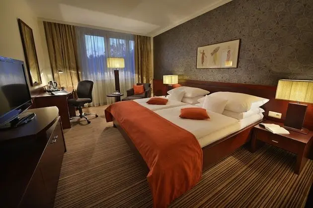 Comfort Tek Büyük Yataklı Oda