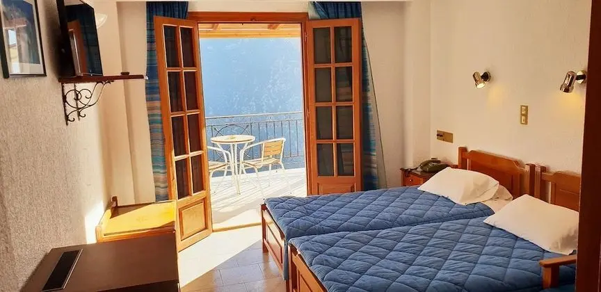 Dört Kişilik Oda, Şehir Manzaralı