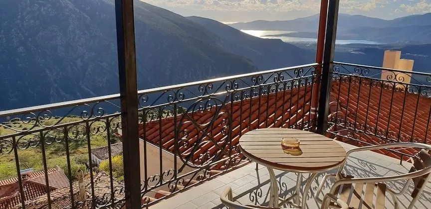 Üç Kişilik Oda, Deniz Manzaralı
