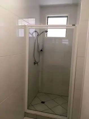 Standard Oda, Sigara İçilmez, Küçük Mutfak (2 RMs selfcontained unitA)