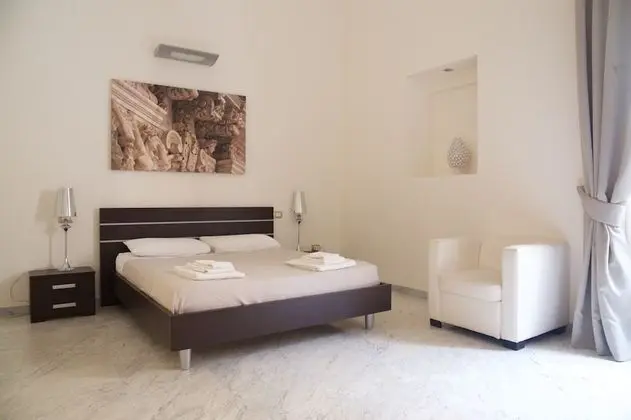 Apart Daire, 2 Yatak Odası, Küçük Mutfak