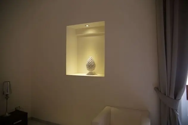 Apart Daire, 2 Yatak Odası, Küçük Mutfak