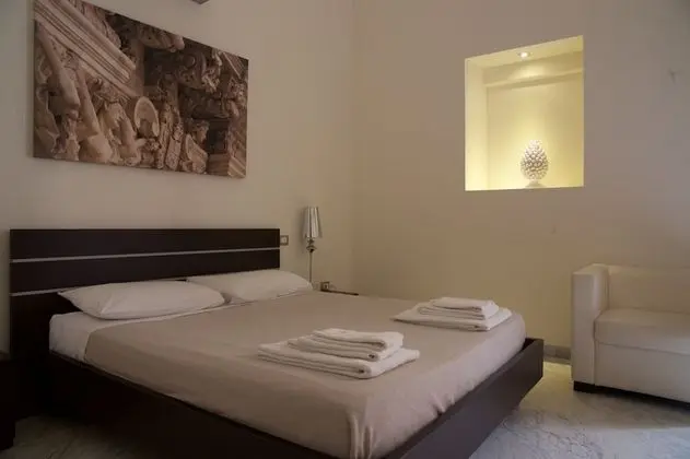 Apart Daire, 2 Yatak Odası, Küçük Mutfak