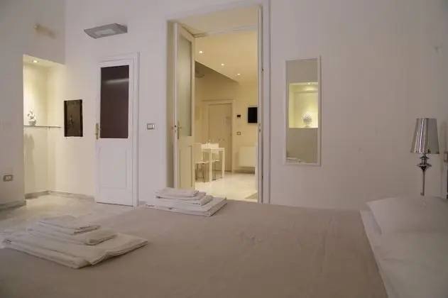 Apart Daire, 2 Yatak Odası, Küçük Mutfak
