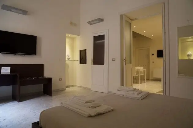 Apart Daire, 2 Yatak Odası, Küçük Mutfak
