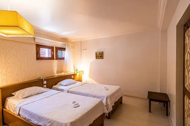 Ikı Ayrı Yataklı Yarı Bodrum Katı (İptal Edilemez)