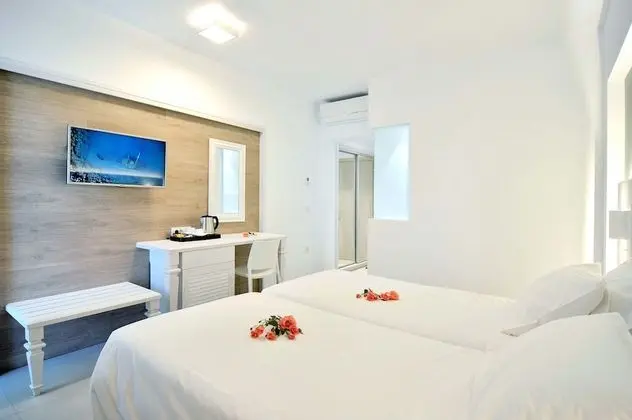 Deluxe Tek Büyük Yataklı Oda, Bahçe Manzaralı