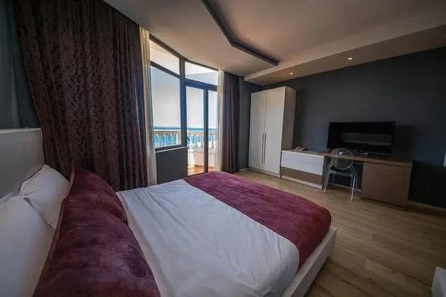 Superior Tek Büyük Yataklı Oda, Balkon, Deniz Manzaralı