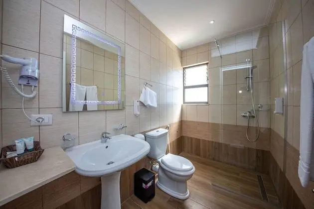 Superior Üç Kişilik Oda, Balkon, Deniz Manzaralı