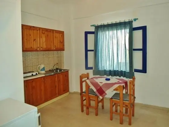 Apartment with Garden View