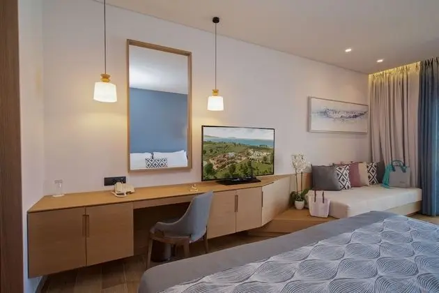 Junior Süit, Balkon, Deniz Manzaralı